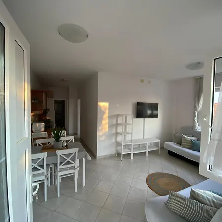 Apartment Seaspray Apartments Tisno *