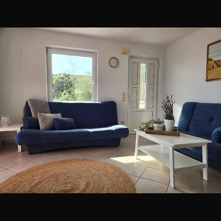 Apartment Seaspray Apartments Tisno