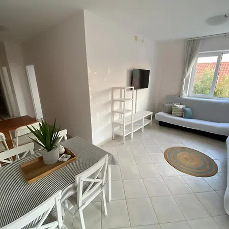 Apartment Seaspray Apartments Tisno