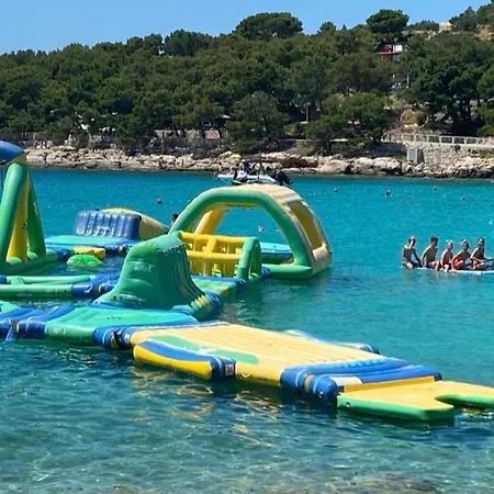 Apartment Seaspray Apartments Tisno