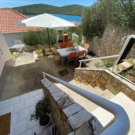Apartment Seaspray Apartments Tisno Tisno