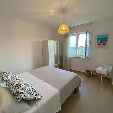 Seaspray Apartments Tisno Apartment Tisno