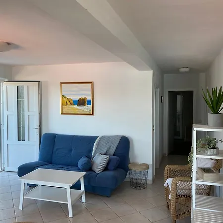 Apartment Seaspray Apartments Tisno