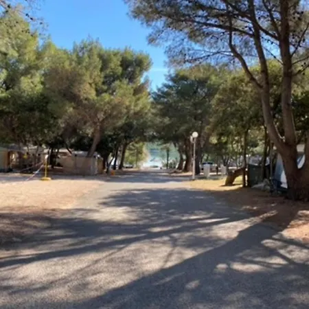 Apartment Seaspray Apartments Tisno Tisno
