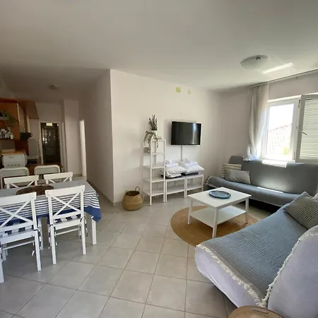 Seaspray Apartments Tisno Tisno