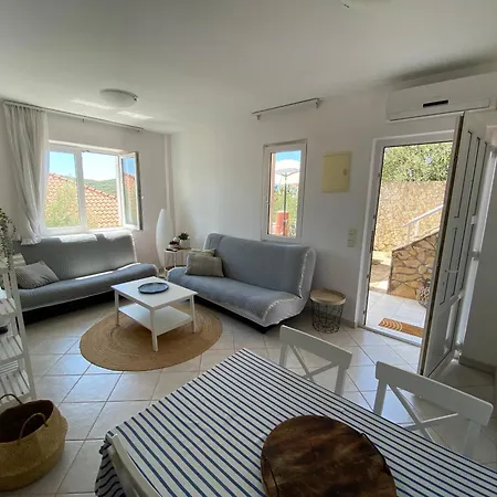 Seaspray Apartments Tisno *