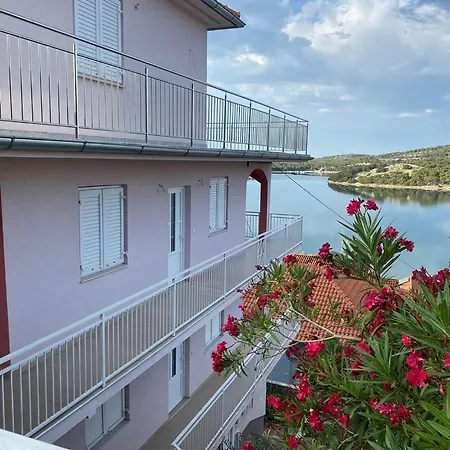 Seaspray Apartments Tisno Apartment Tisno