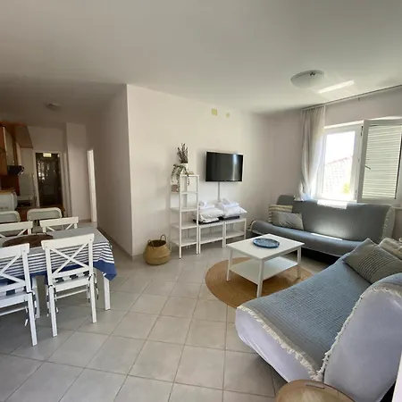 Seaspray Apartments Tisno Apartment Tisno